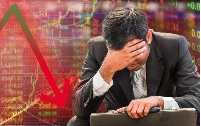 Phiên 29/9: Khối ngoại mạnh tay bán ròng hơn 800 tỷ đồng, đâu là tâm điểm “xả hàng”?