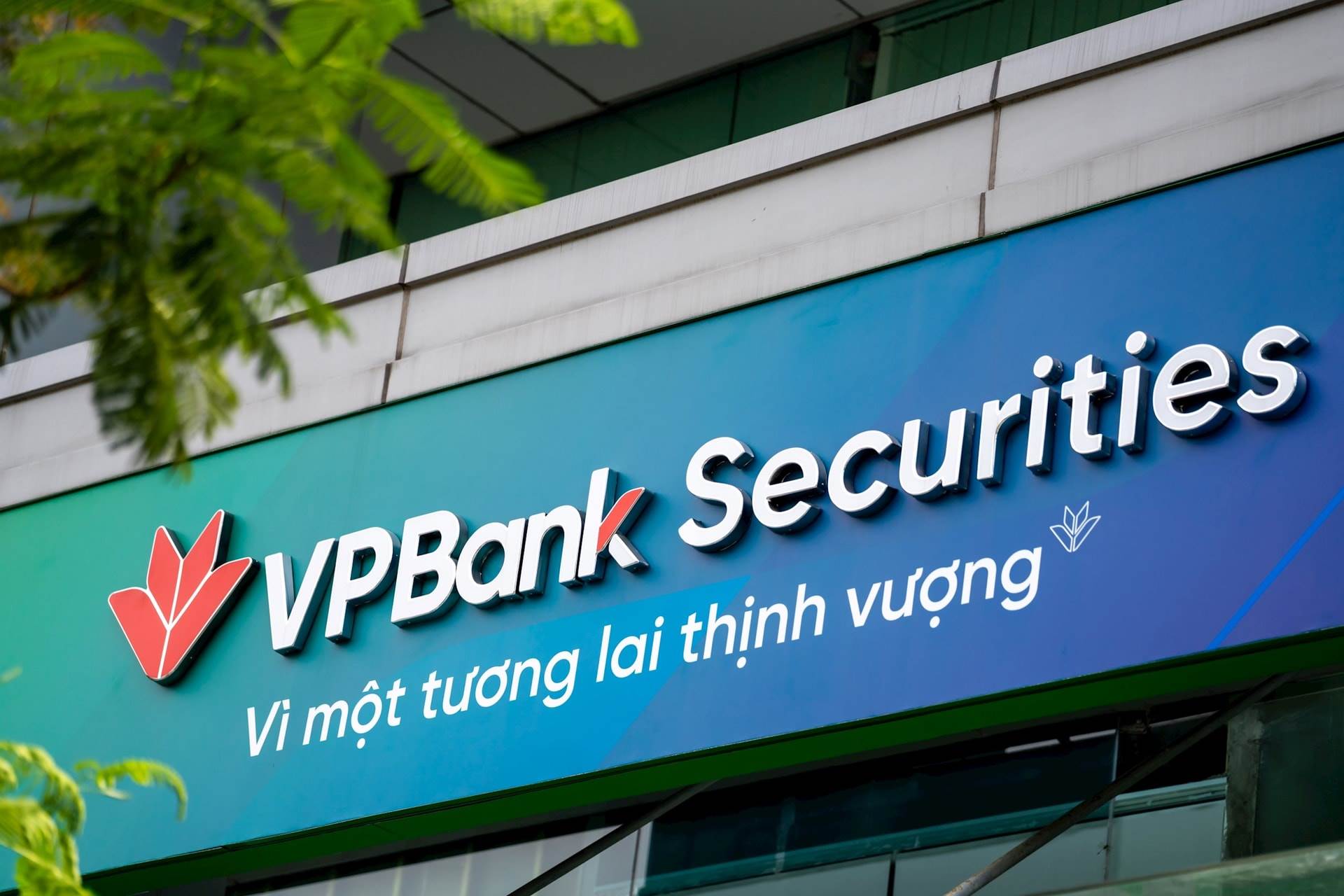 Trước thềm IPO: VPBankS công bố lợi nhuận 9 tháng đạt gần 3.300 tỷ đồng