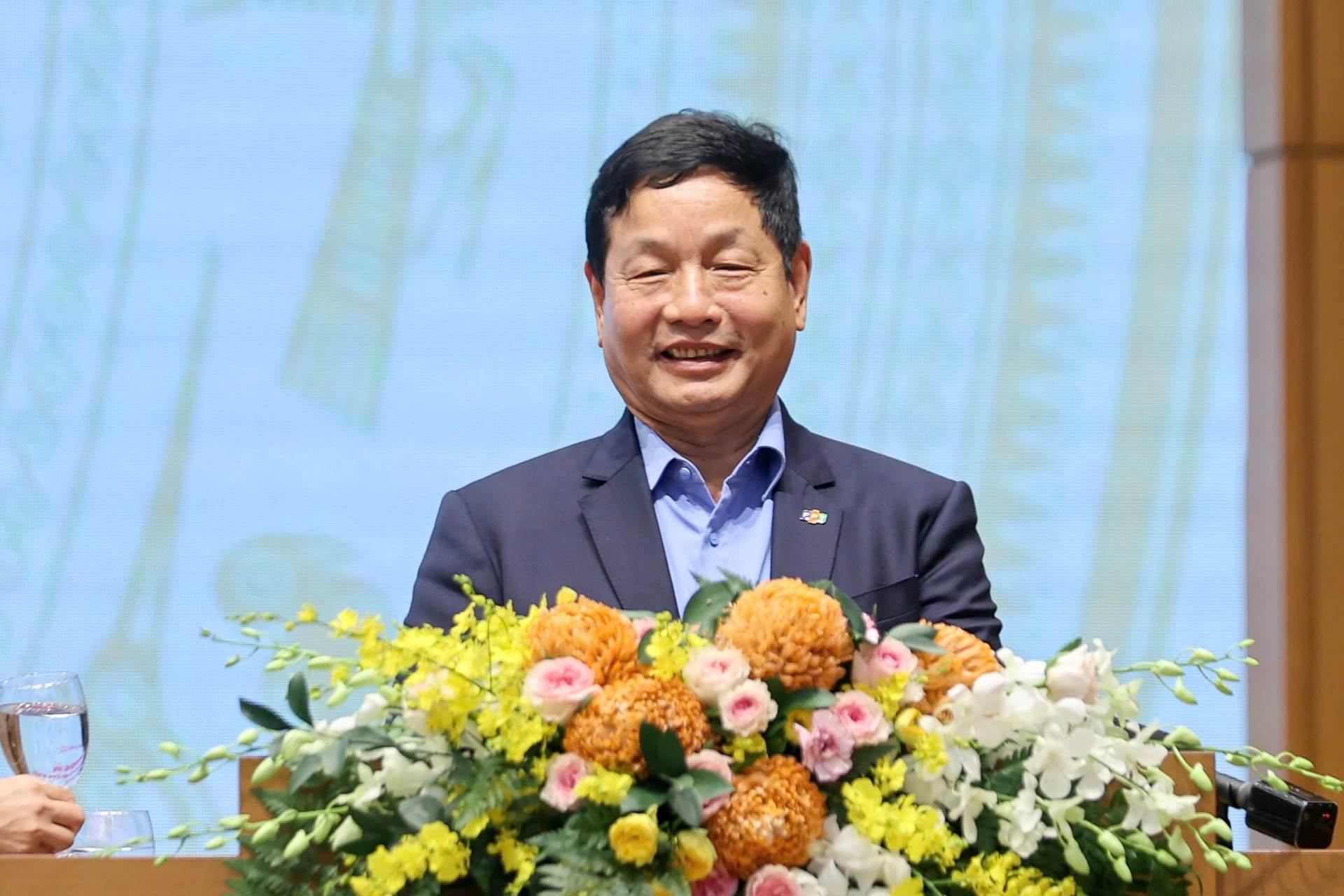 Gặp Thủ tướng, Chủ tịch FPT gửi “6 lời xin”, cam kết “chinh phục bầu trời, vươn ra biển lớn và đi sâu vào lòng đất”