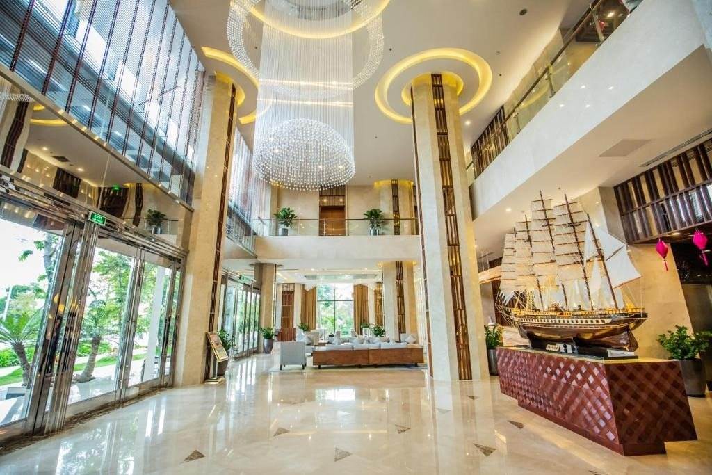 Đại gia U60 kín tiếng đứng sau khách sạn 5 sao 18 tầng đầu tiên ở Thanh Hóa, ‘đánh chiếm’ sang Quảng Ninh xây chuỗi
