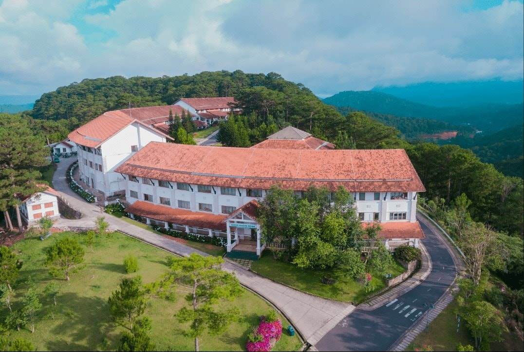 Chuỗi bệnh viện tư lớn nhất Việt Nam: Từ khối nợ khổng lồ chịu lãi suất 22%/năm đến 1.900 tỷ lợi nhuận lũy kế trong 3,5 năm