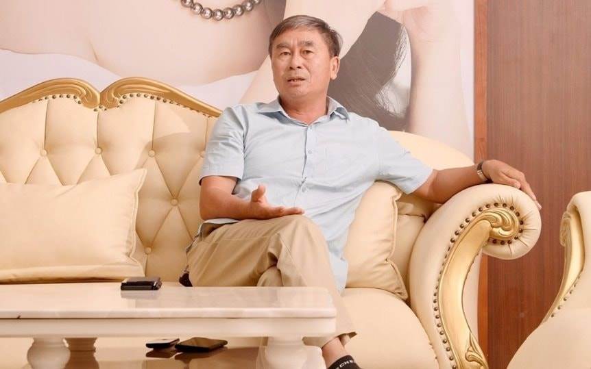 Lão nông Việt là giám đốc của công ty có vốn điều lệ 300 tỷ đồng: Từng là thợ lặn nghèo, nay thu về 150 tỷ đồng/năm nhờ nuôi con nhả ngọc