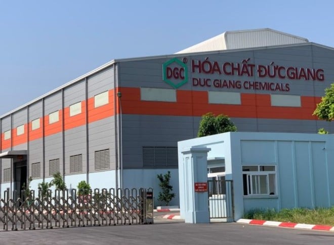 CTCP Hóa Chất Đức Giang